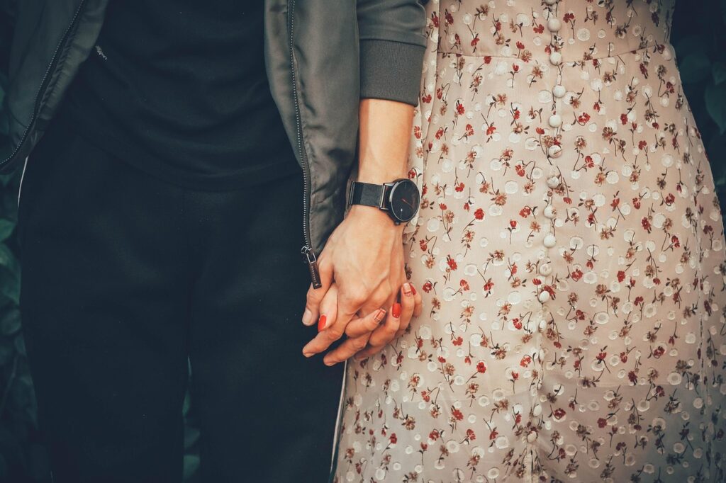 20代男性が恋活アプリを使って彼女を作る方法は？