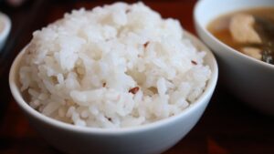 マッチングアプリで20代が飯目的を避けるためのポイントは？